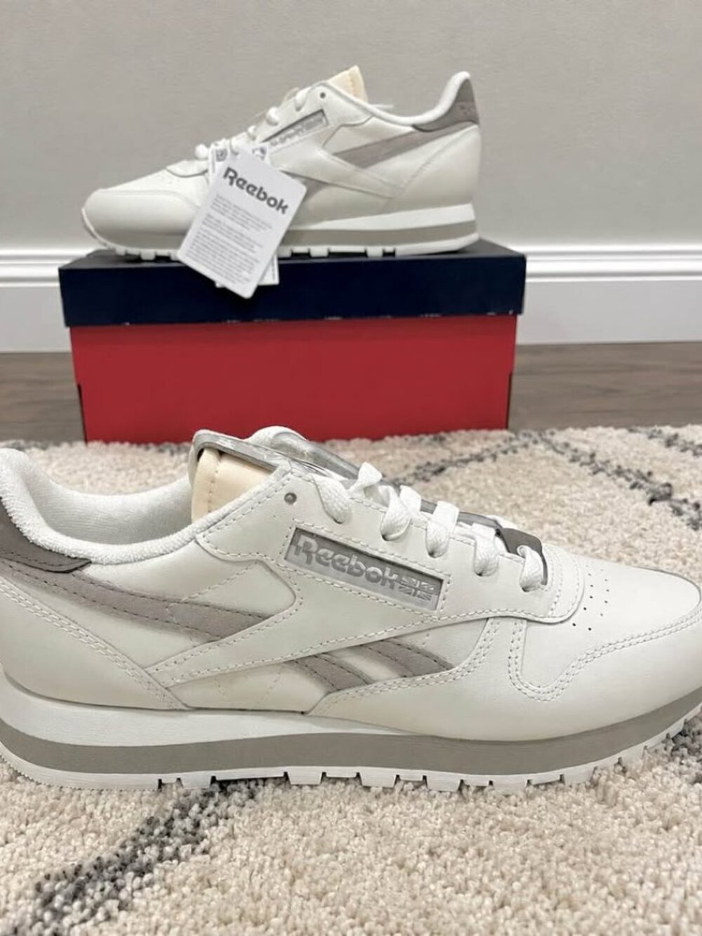 NWT Women’s Reebok Shoes Size 6
